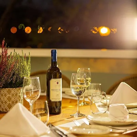 Mount Athos לריסוס