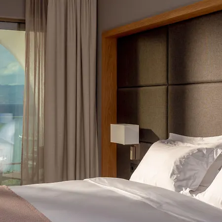 Mount Athos מלון